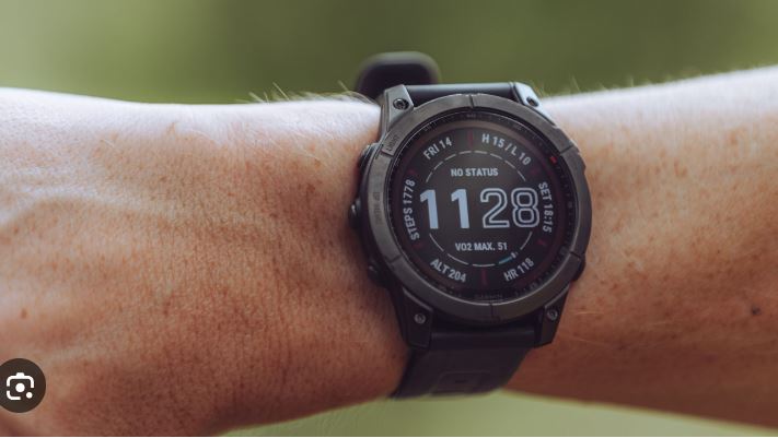 Thiết kế đồng hồ Garmin Fenix 7S Solar