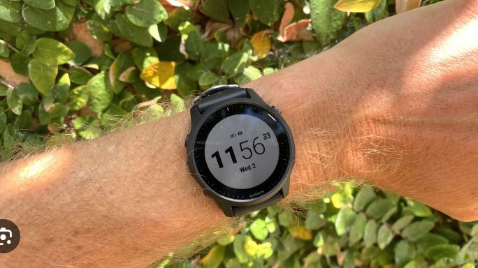 Thiết kế Đồng hồ Garmin Garmin Forerunner  945 LTE 