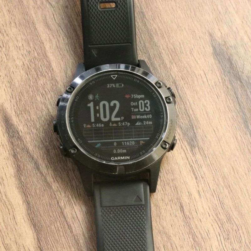 đồng hồ Garmin cũ